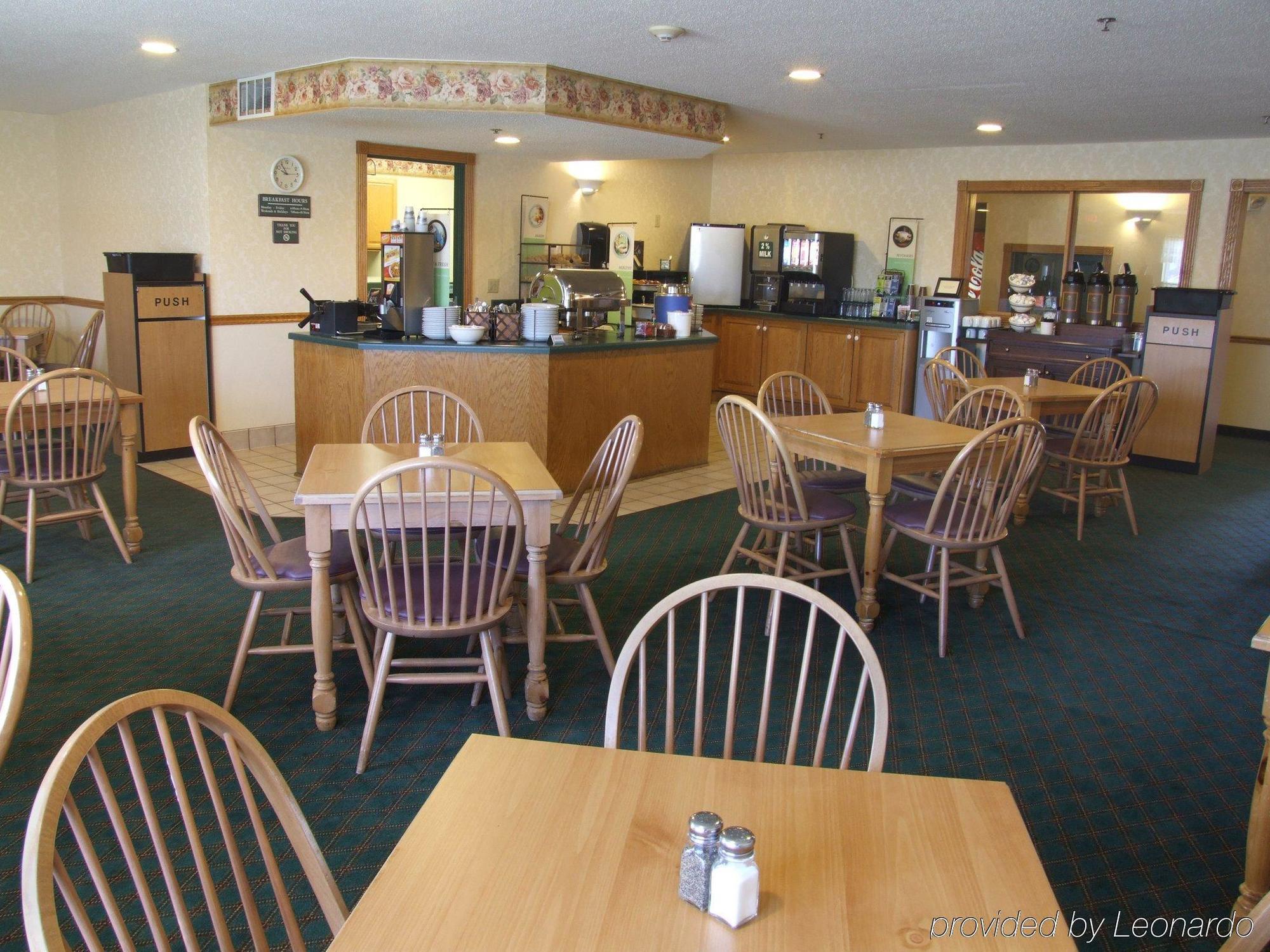 Country Inn & Suites By Radisson, Mason City, Ia מראה חיצוני תמונה
