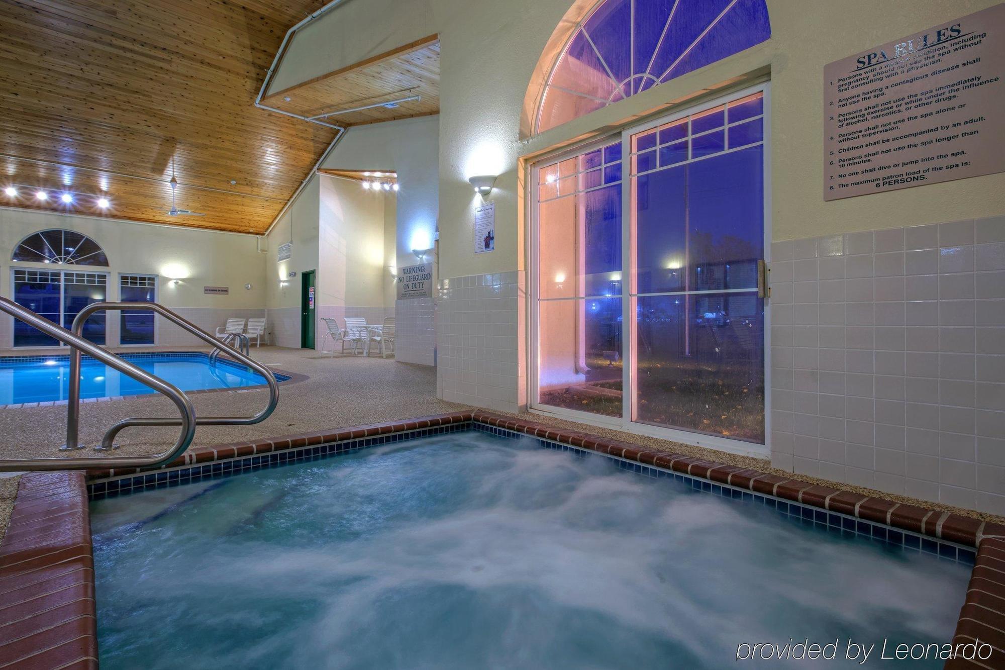 Country Inn & Suites By Radisson, Mason City, Ia מראה חיצוני תמונה