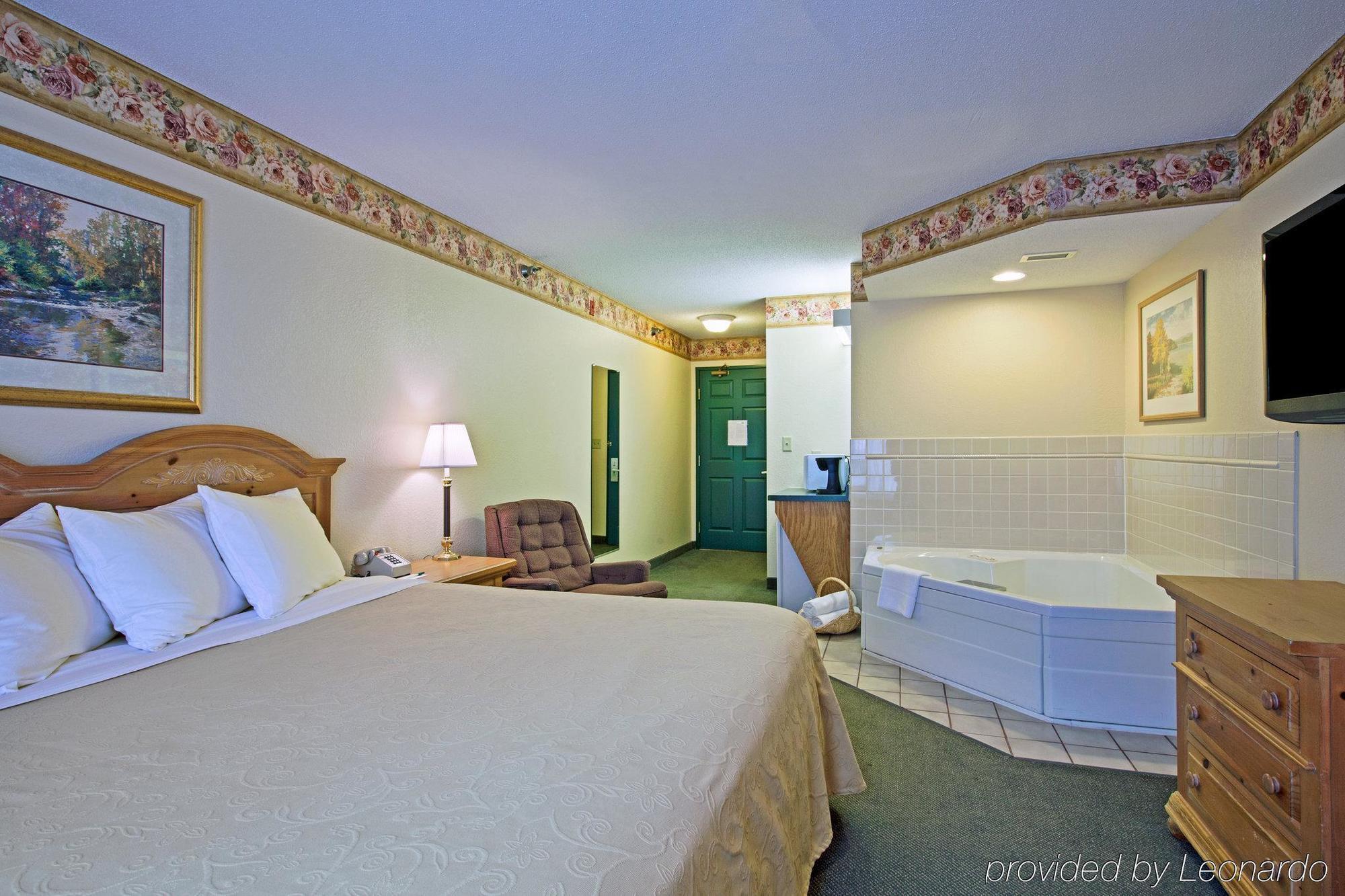 Country Inn & Suites By Radisson, Mason City, Ia מראה חיצוני תמונה