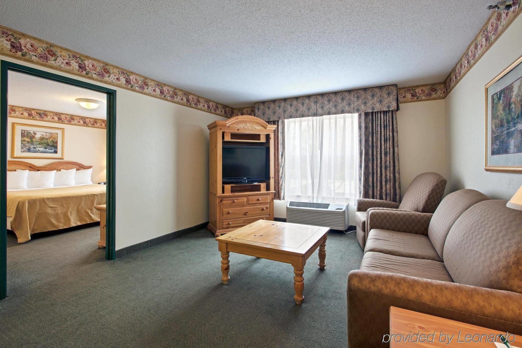 Country Inn & Suites By Radisson, Mason City, Ia מראה חיצוני תמונה