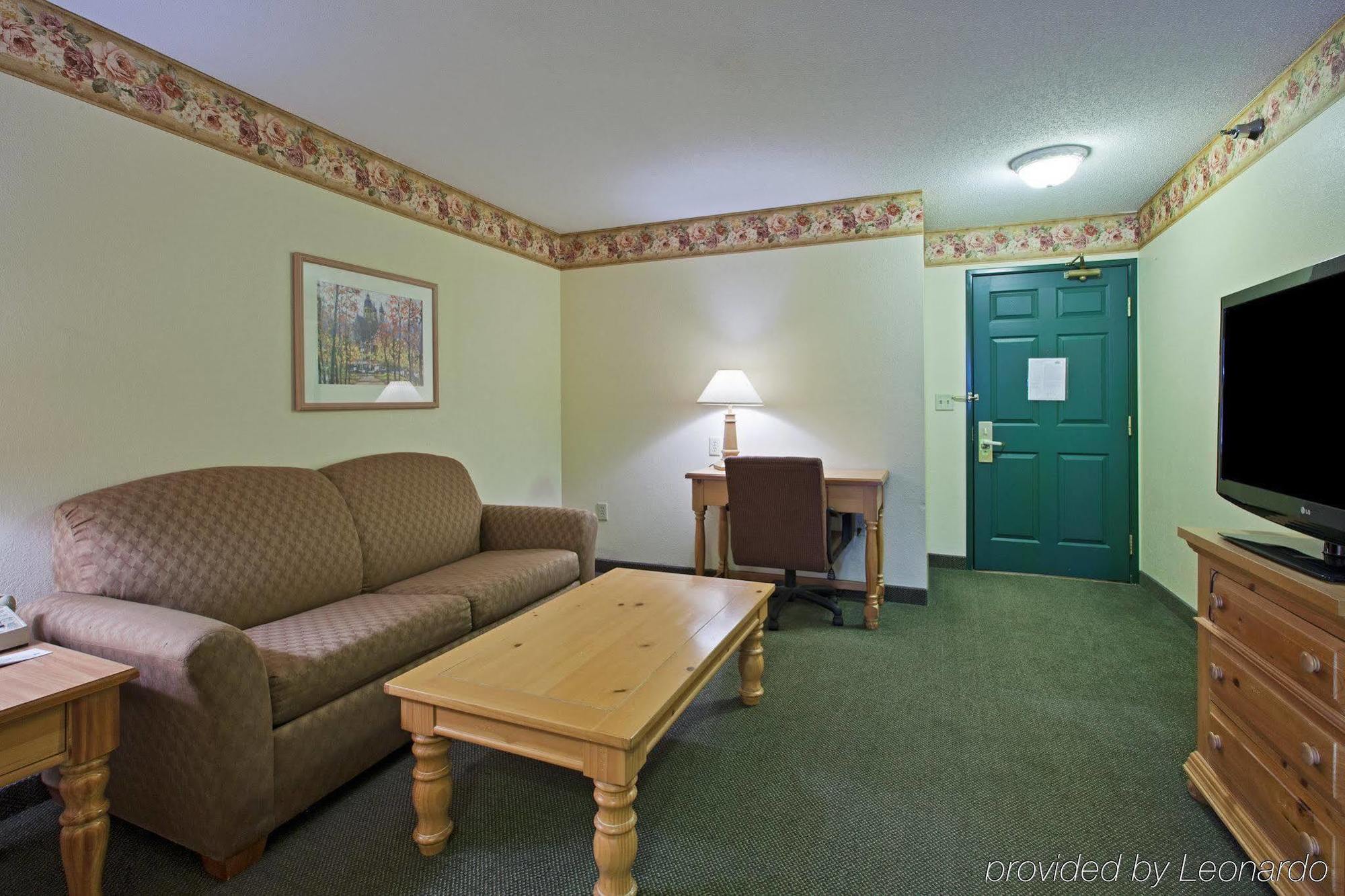 Country Inn & Suites By Radisson, Mason City, Ia חדר תמונה